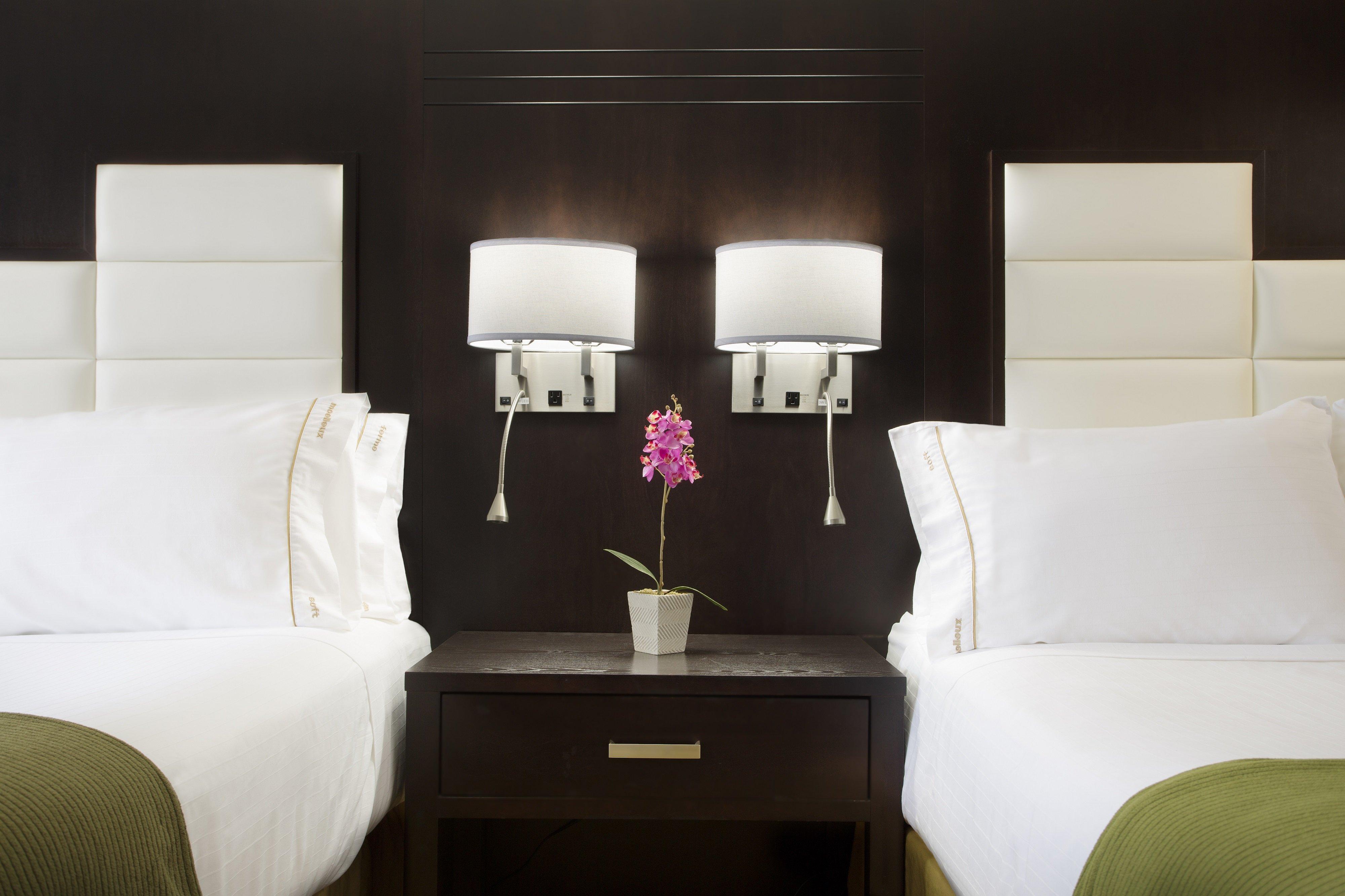 Holiday Inn Express & Suites Ottawa West - Nepean By Ihg Екстер'єр фото