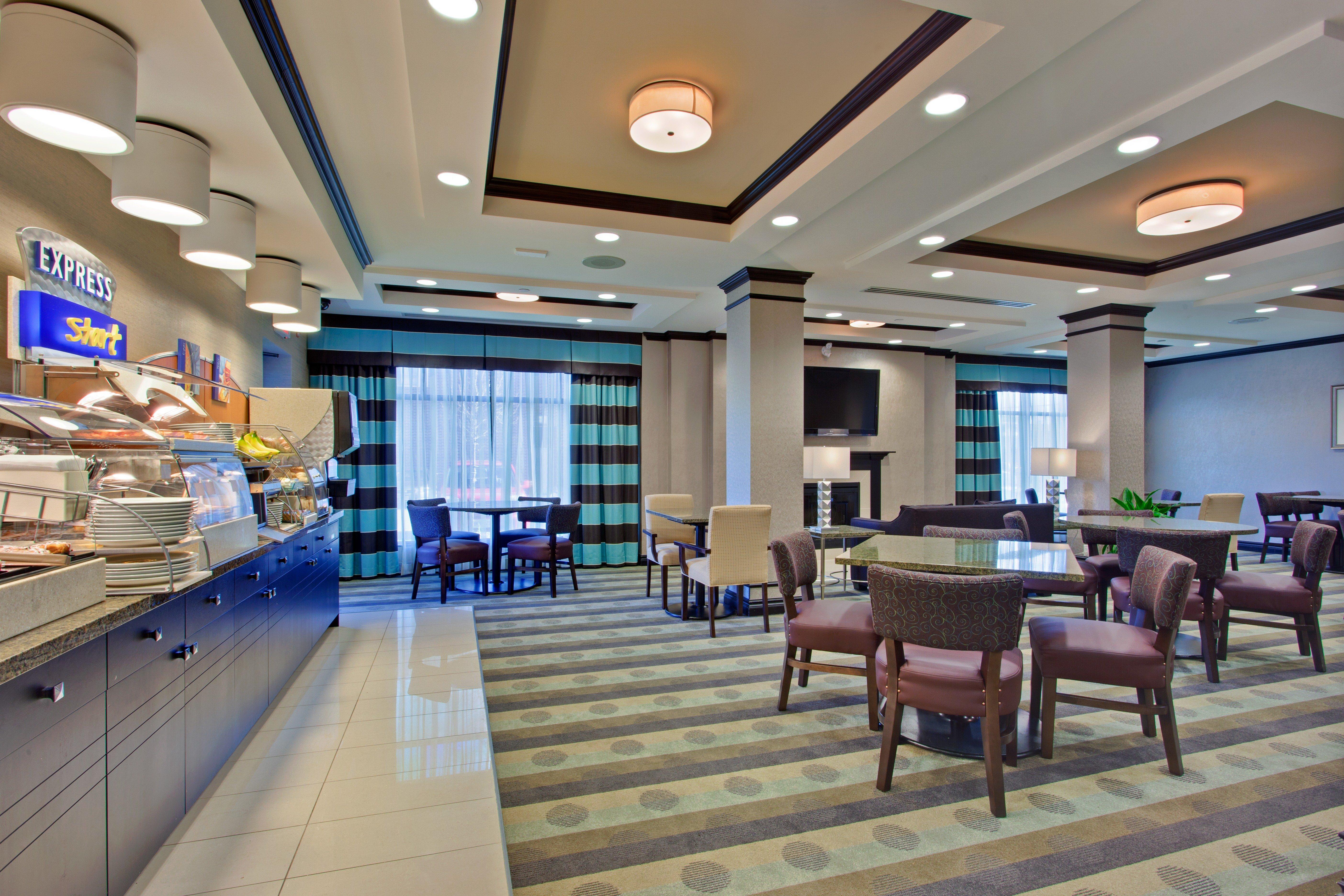 Holiday Inn Express & Suites Ottawa West - Nepean By Ihg Екстер'єр фото